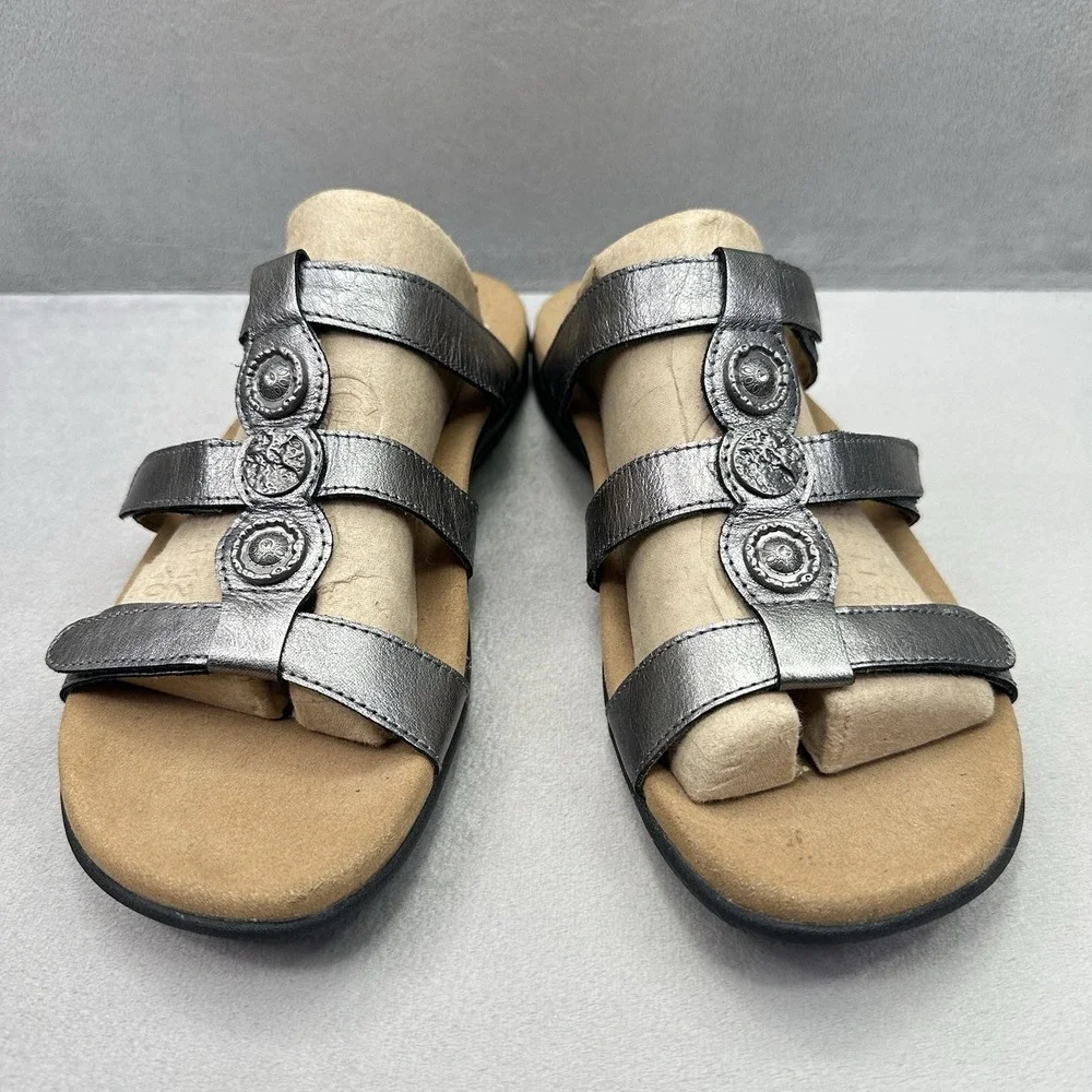 Taos Prize 4 Womens Size 11 Sandals Pewter Leather Strappy Adjustable Slides
